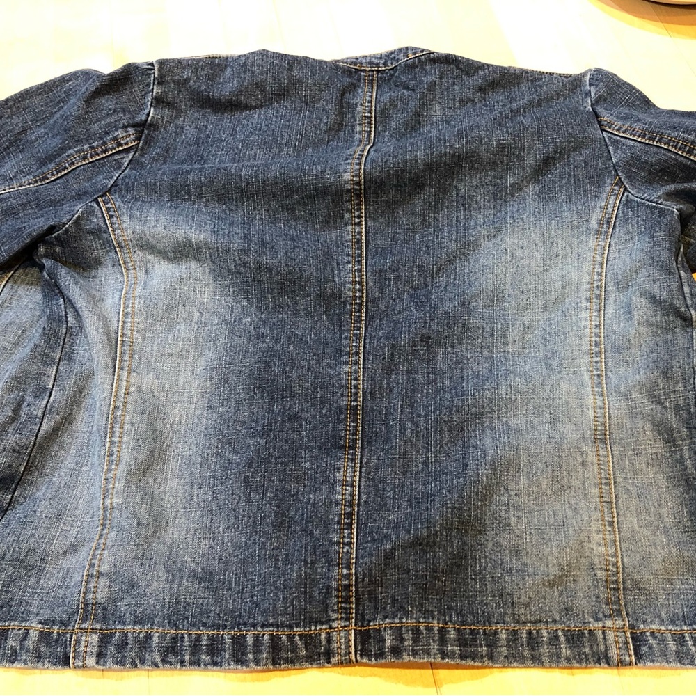 Talbots denim jacket - Picture 7 of 7